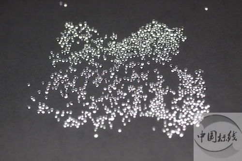 鄱阳金属表面处理厂喷砂玻璃微珠清理